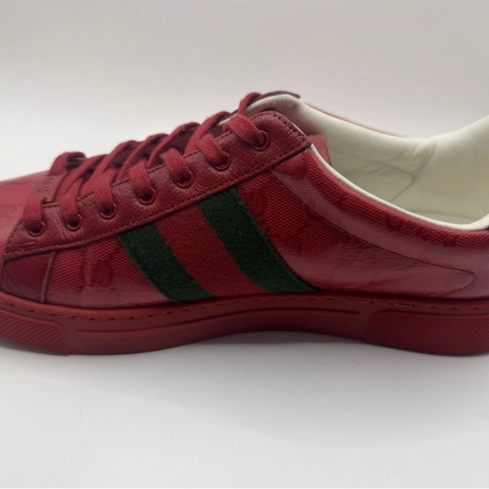 Gucci Red Leather Low-Top Sneakers with Green Stripe - Picture 8 of 9